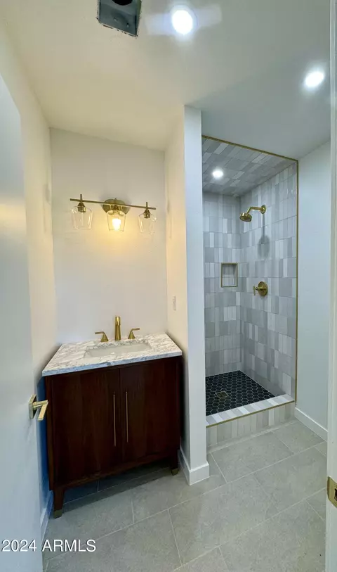 1825 E Amelia Ave, Phoenix, AZ 85016 photo 12