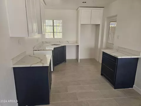 1825 E Amelia Ave, Phoenix, AZ 85016 photo 9