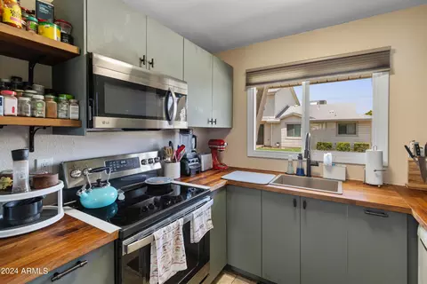 1236 E Baker Dr, Tempe, AZ 85282 photo 13
