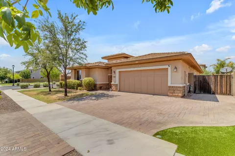 7212 E Portobello Ave, Mesa, AZ 85212