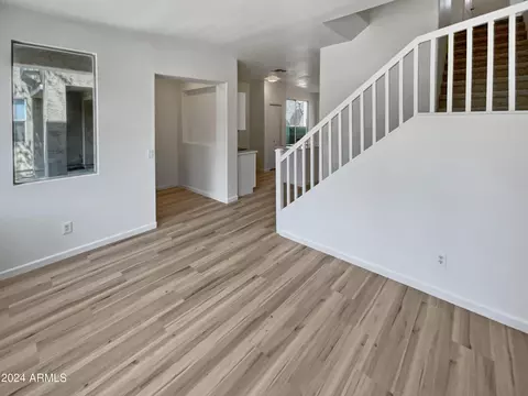 1504 E Mobile Ln, Phoenix, AZ 85040 photo 12