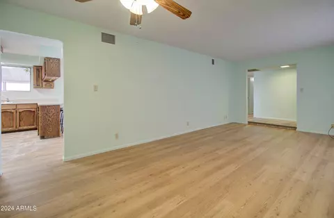 Living - 1385 S Monterey Dr, Globe, AZ 85501 photo 4 of 8