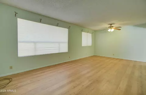 Living - 1385 S Monterey Dr, Globe, AZ 85501 photo 2 of 8