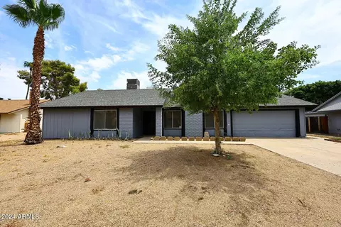 2425 W Saint Moritz Ln, Phoenix, AZ 85023