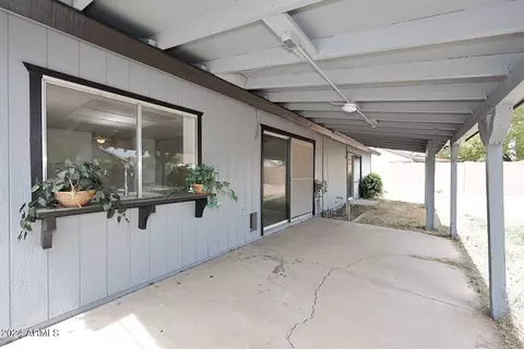 2425 W Saint Moritz Ln, Phoenix, AZ 85023 photo 18
