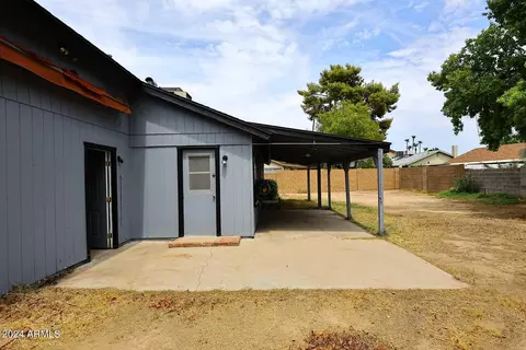 2425 W Saint Moritz Ln, Phoenix, AZ 85023 photo 21