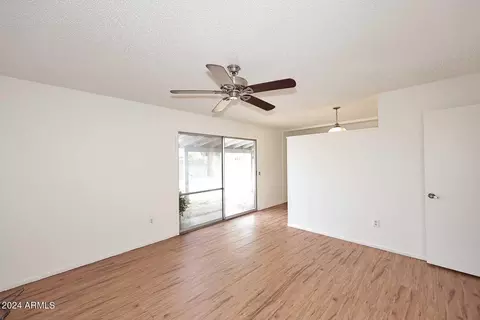 2425 W Saint Moritz Ln, Phoenix, AZ 85023 photo 12