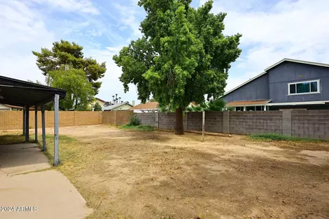 2425 W Saint Moritz Ln, Phoenix, AZ 85023 photo 20