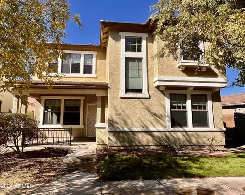1672 S Penrose Dr, Gilbert, AZ 85295