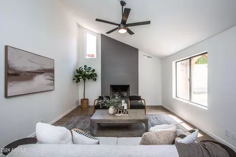 260 E Tremaine Ave, Gilbert, AZ 85234 photo 3