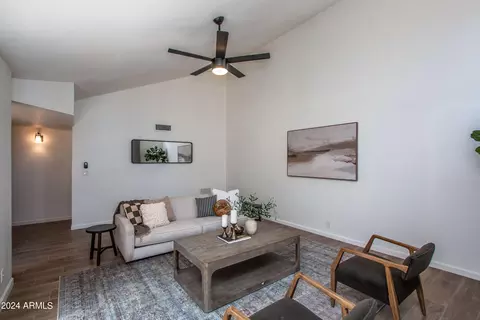 260 E Tremaine Ave, Gilbert, AZ 85234 photo 4