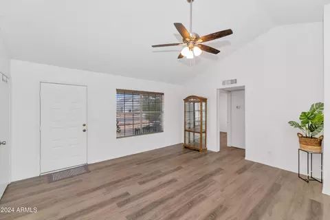 1419 E Divot Dr, Tempe, AZ 85283 photo 2