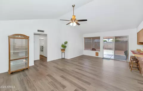 1419 E Divot Dr, Tempe, AZ 85283 photo 3