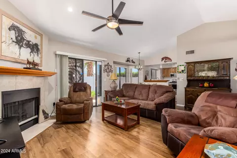 3235 E Taro Ln, Phoenix, AZ 85050 photo 3