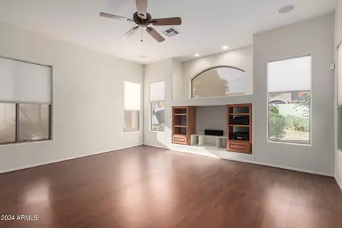 10232 E Posada Ave, Mesa, AZ 85212 photo 9