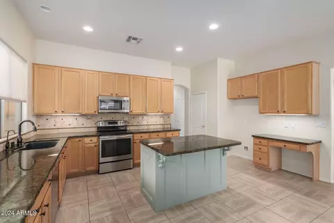 10232 E Posada Ave, Mesa, AZ 85212 photo 13