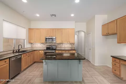 10232 E Posada Ave, Mesa, AZ 85212 photo 12