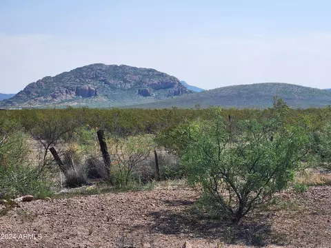 lot E C E Gila Dr #C, Douglas, AZ 85607