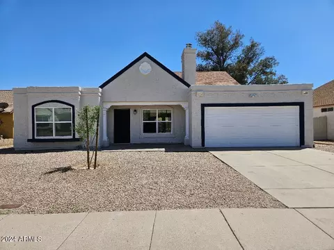 4557 W Kimberly Way, Glendale, AZ 85308