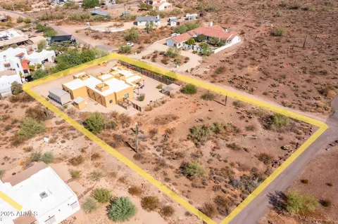 323 W Quartz Rock Rd, Phoenix, AZ 85085