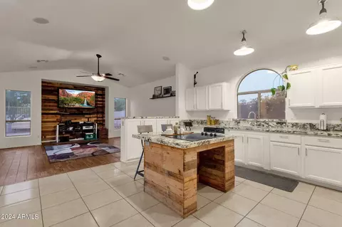 3714 E Vaughn Ave, Gilbert, AZ 85234 photo 3