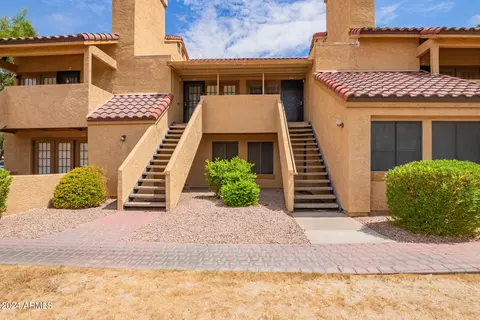4901 S Calle Los Cerros Dr #203, Tempe, AZ 85282