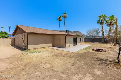 1601 W Eugie Ave, Phoenix, AZ 85029 photo 2
