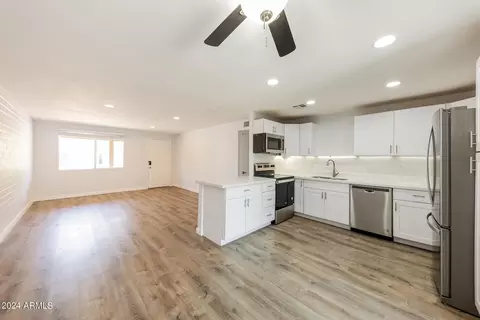 1601 W Eugie Ave, Phoenix, AZ 85029 photo 8
