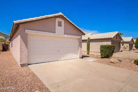 2126 E Robin Ln, Phoenix, AZ 85024 photo 3