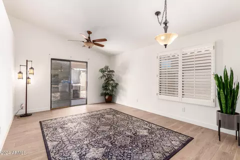 2126 E Robin Ln, Phoenix, AZ 85024 photo 10