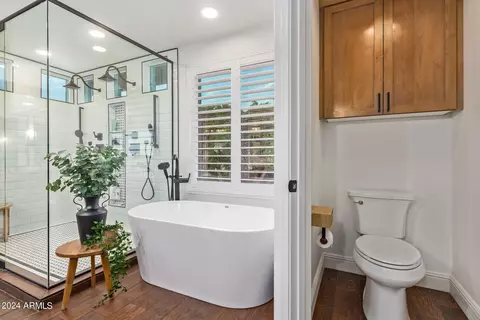 Bath - 1111 N 93rd Pl, Mesa, AZ 85207 photo 8 of 9