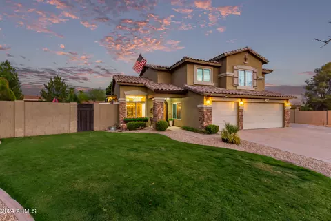 Exterior - 1111 N 93rd Pl, Mesa, AZ 85207 photo 4 of 36