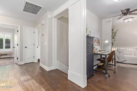 Entry Way - 1111 N 93rd Pl, Mesa, AZ 85207 photo 6 of 7