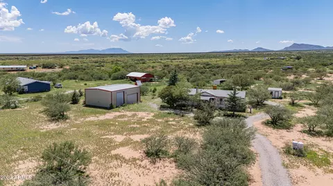 11488 S Apache Sky Rd, Hereford, AZ 85615