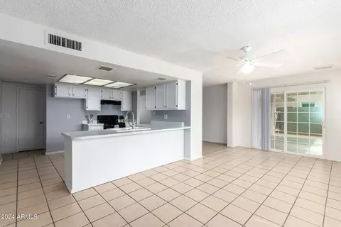 4812 N 77th Dr, Phoenix, AZ 85033
