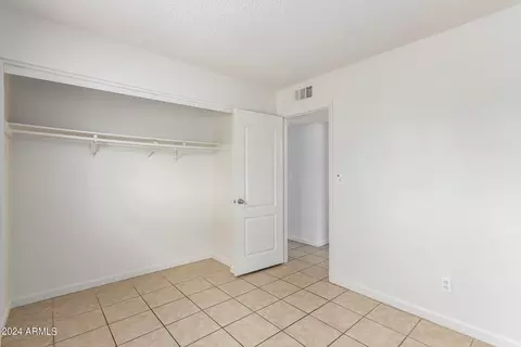 4812 N 77th Dr, Phoenix, AZ 85033 photo 23