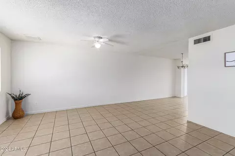 4812 N 77th Dr, Phoenix, AZ 85033 photo 11
