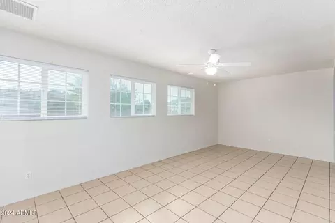 4812 N 77th Dr, Phoenix, AZ 85033 photo 10