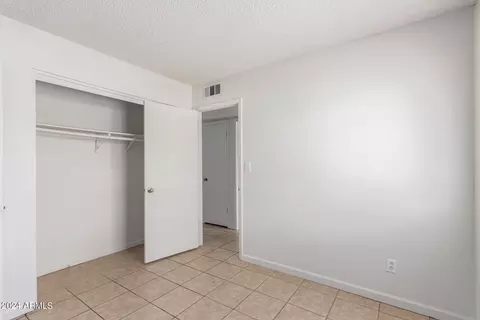 4812 N 77th Dr, Phoenix, AZ 85033 photo 25