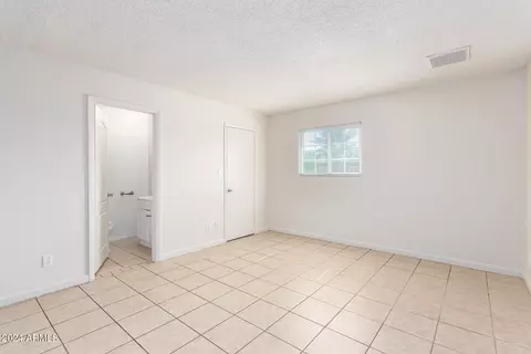 4812 N 77th Dr, Phoenix, AZ 85033 photo 14