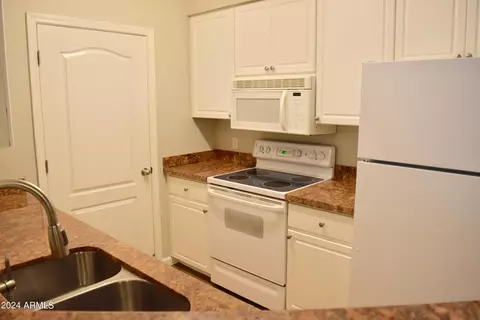 1701 E Colter St #167, Phoenix, AZ 85016 photo 6