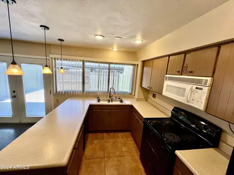 2025 W Elm St, Phoenix, AZ 85015