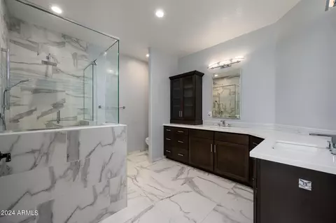 1124 E Rose Ln #11, Phoenix, AZ 85014 photo 14