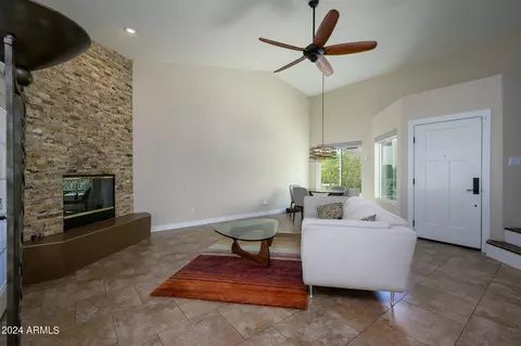 1124 E Rose Ln #11, Phoenix, AZ 85014 photo 18