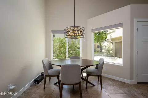 1124 E Rose Ln #11, Phoenix, AZ 85014 photo 21