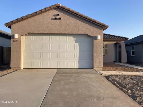 2743 E Trail Blazer Dr, San Tan Valley, AZ 85140