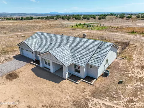21297 Antelope Rd, Paulden, AZ 86334