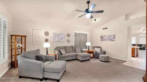 2141 Electra Ln, Phoenix, AZ 85024 photo 2