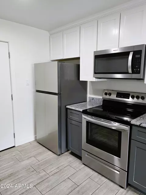 4912 E Holly St, Phoenix, AZ 85008 photo 9
