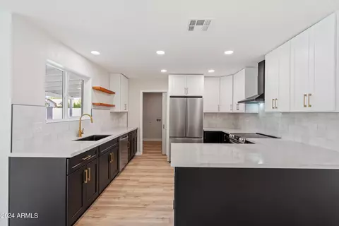 3129 E Pershing Ave, Phoenix, AZ 85032 photo 2